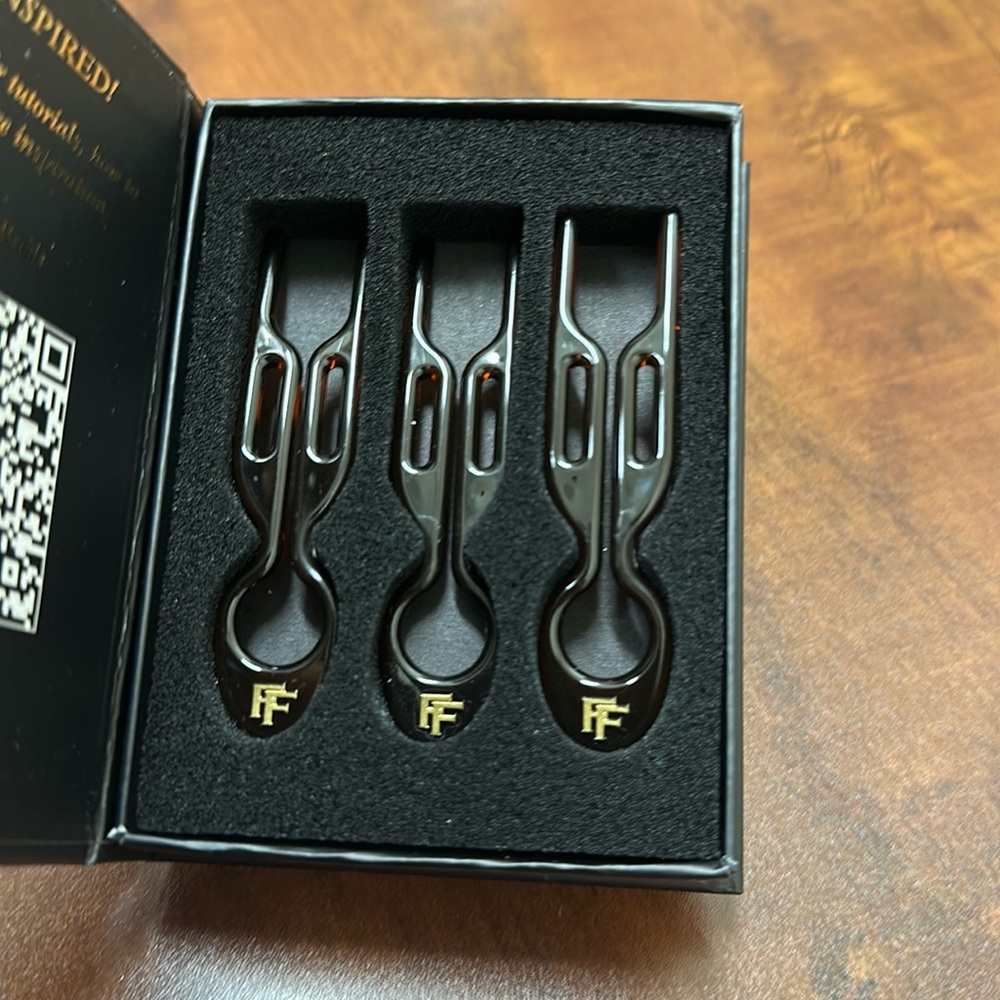 Set of 3 Fiona Franchimon No. 1 hairpins